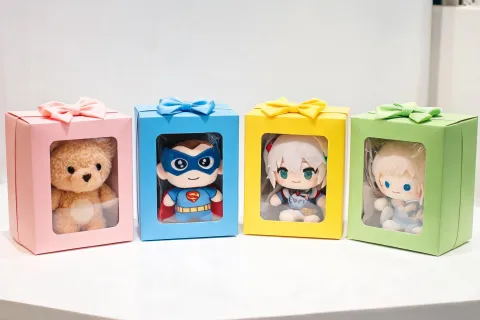 Giftable character toys